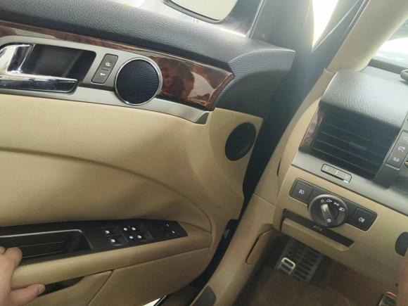 [成都·川A] 二手大众辉腾2011款 3.6L V6 5座加长舒适版