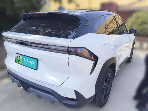 [青岛·鲁A] 二手吉利银河银河L72023款 1.5T 115km 亚运幻影版