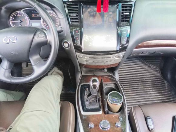 [上海·沪B] 二手英菲尼迪英菲尼迪QX602016款 2.5 S/C Hybrid 两驱卓越版 国V