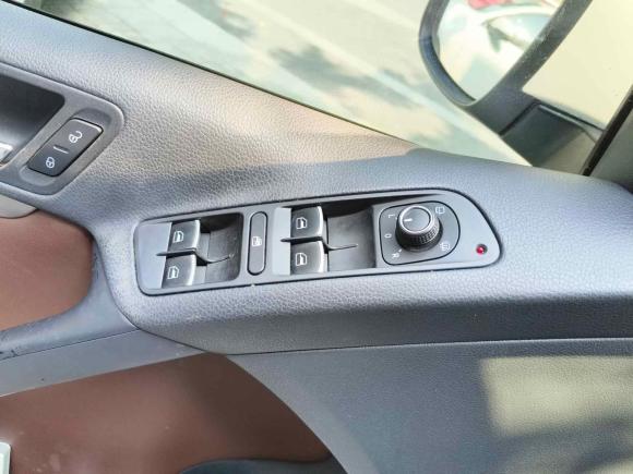 [上海·沪C] 二手大众途观2015款 1.8TSI 自动两驱豪华型