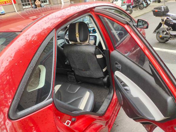 [上海·沪G] 二手江汽集团江淮iEV2015款 iEV5