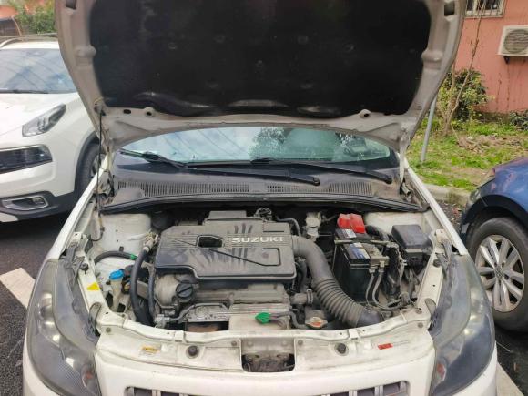 [上海·苏A] 二手铃木天语 SX42012款 1.6L 手动锐骑型