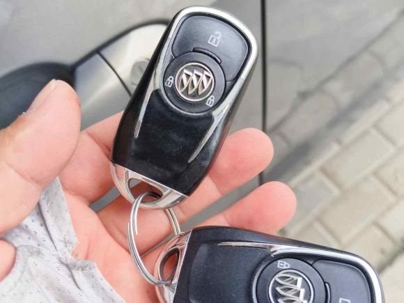 [上海·沪C] 二手别克别克GL62019款 18T 6座互联尊贵型 国VI