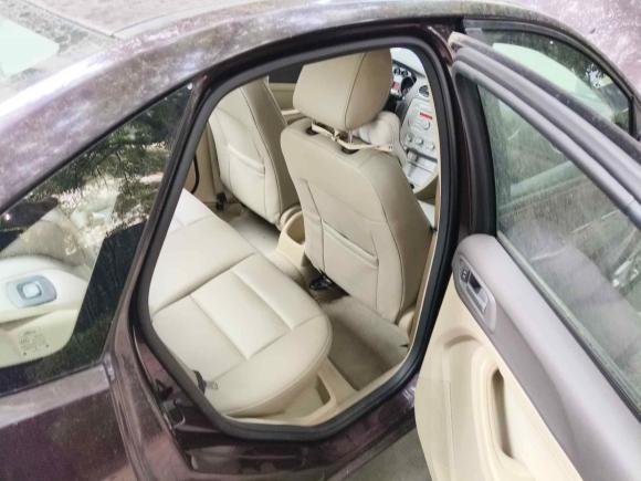 [杭州·浙A] 二手福特福克斯2013款 三厢经典 1.8L 自动基本型