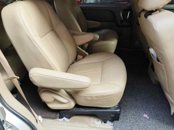 [济南·鲁A] 二手别克别克GL82012款 2.4L BASE舒适版