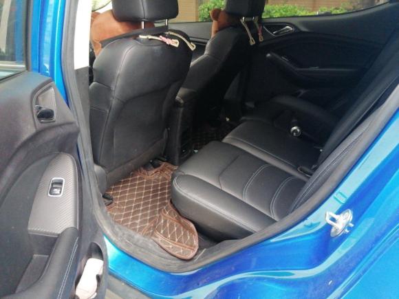 [济南·陕A] 二手比亚迪元新能源2018款 EV360 智联炫酷型