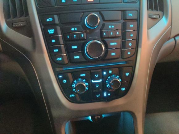 [武汉·鄂A] 二手别克英朗2013款 GT 1.6L 自动时尚版