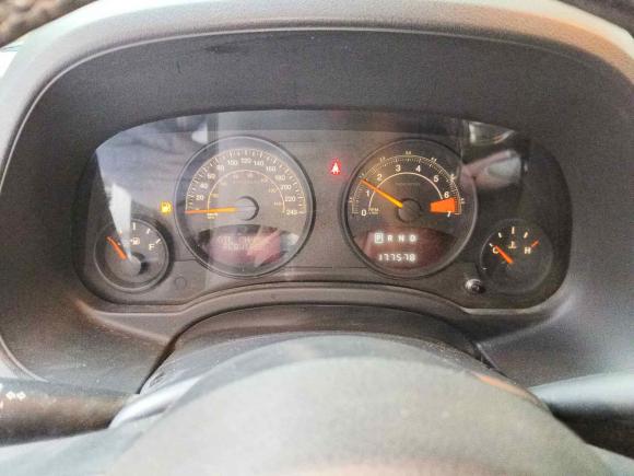 [济南·鲁A] 二手Jeep自由客2014款 2.4L 运动版