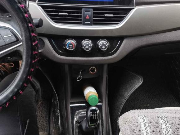 [无锡·苏B] 二手宝骏宝骏310W2017款 1.5L 手动时尚型 国VI