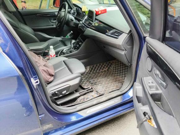 [成都·川A] 二手宝马宝马2系旅行车2016款 218i 运动设计套装