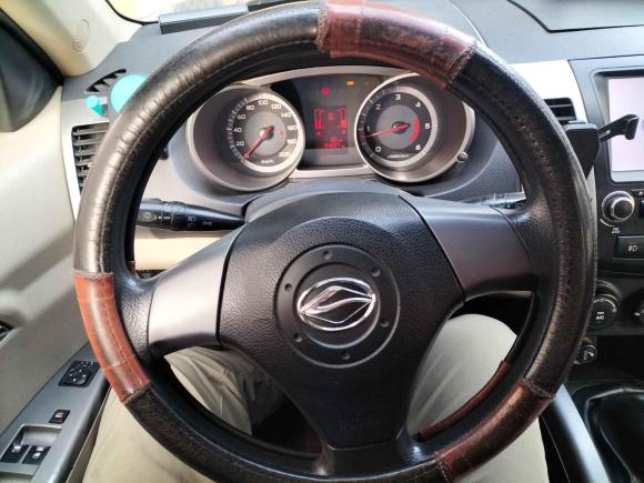 [南昌·赣M] 二手陆风陆风X82012款 探索版 2.0T 柴油4X2豪华型