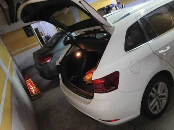 [上海·沪D] 二手大众朗行2017款 180TSI DSG舒适版