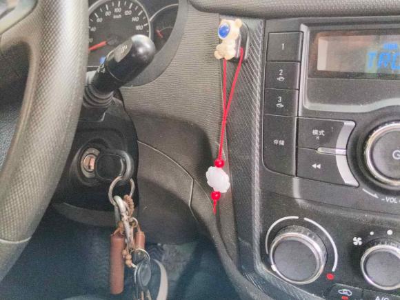 [上海·沪D] 二手五菱汽车五菱宏光2014款 1.5L S标准型