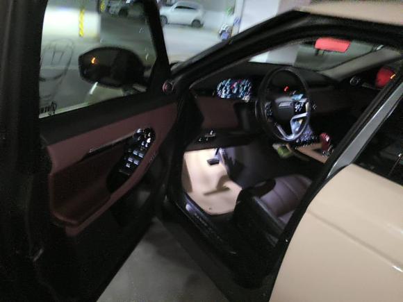 [杭州·浙A] 二手路虎揽胜极光2021款 极光L 249PS R-Dynamic SE 豪华版