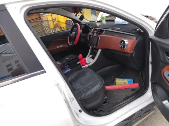 [上海·豫N] 二手北汽幻速北汽幻速S32016款 S3L 1.5L 手动尊贵型