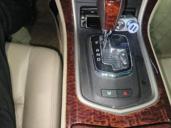 [上海·沪A] 二手凯迪拉克SLS赛威2011款 2.0T 豪华型