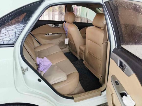 [苏州·苏E] 二手别克凯越2013款 1.5L 自动经典型