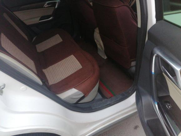 [济南·鲁A] 二手北京汽车北京EU52018款 R500 智风版