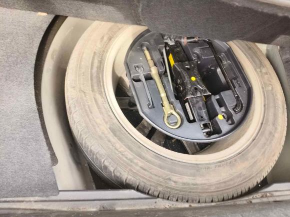 [南昌·湘N] 二手标致标致5082011款 2.3L 自动旗舰版