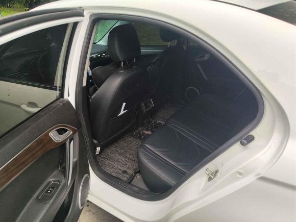 [合肥·皖A] 二手江汽集团江淮iEVA502021款 换电舒适版