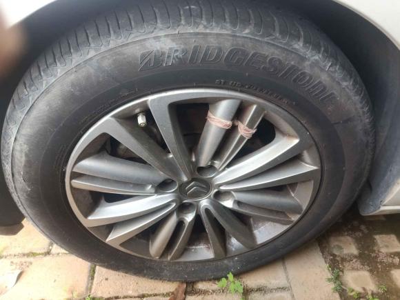 [深圳·辽A] 二手雪铁龙雪铁龙C4L2013款 1.6L 自动劲享版