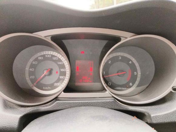 [成都·川A] 二手陆风陆风X82012款 探索版 2.0T 柴油4X4超豪华型