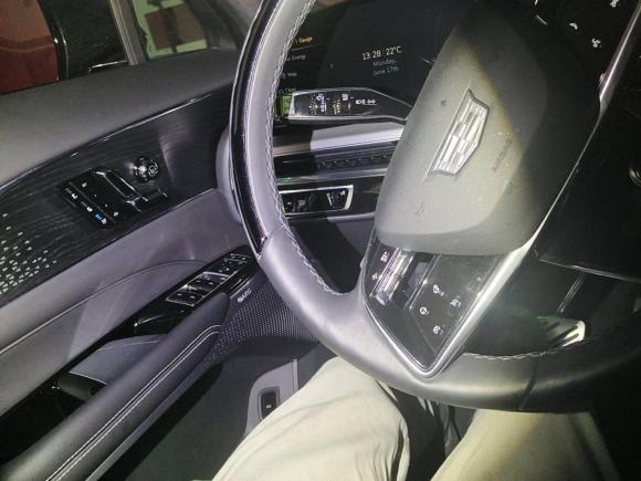 [上海·沪A] 二手凯迪拉克IQ锐歌2022款 后驱长续航豪华版