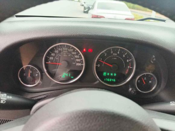 [南京·苏L] 二手Jeep牧马人2013款 3.6L Sahara 四门版