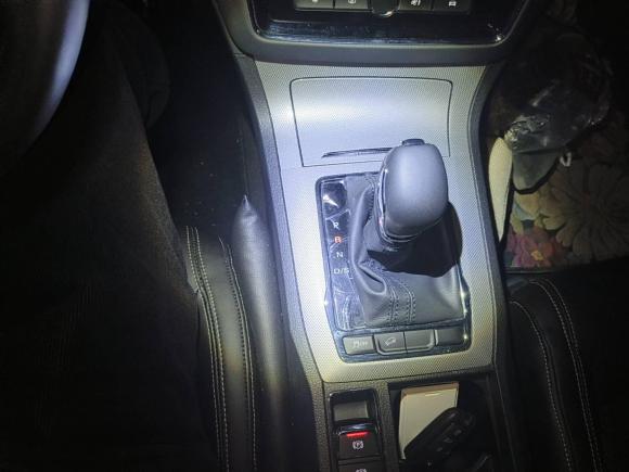 [上海·沪C] 二手荣威荣威RX52020款 20T 自动4G互联超越版