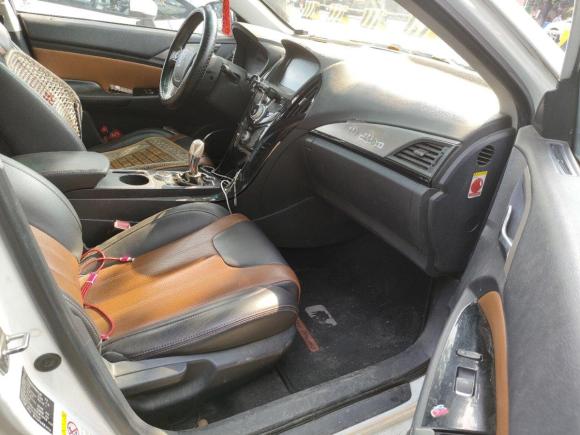 [佛山·桂R] 二手比亚迪秦2014款 1.5T 尊贵型