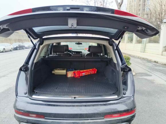 [武汉·鄂A] 二手奥迪奥迪Q72012款 3.0 TFSI 舒适型(200kW)