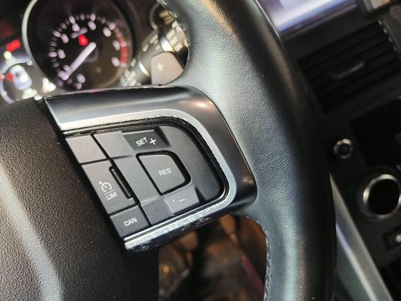 [上海·沪D] 二手路虎发现神行2018款 240PS SE版