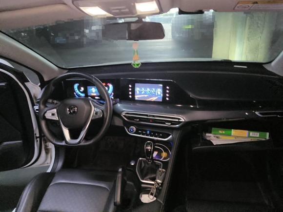 [济南·鲁A] 二手长安逸动2020款 PLUS 1.6L GDI 手动精英型