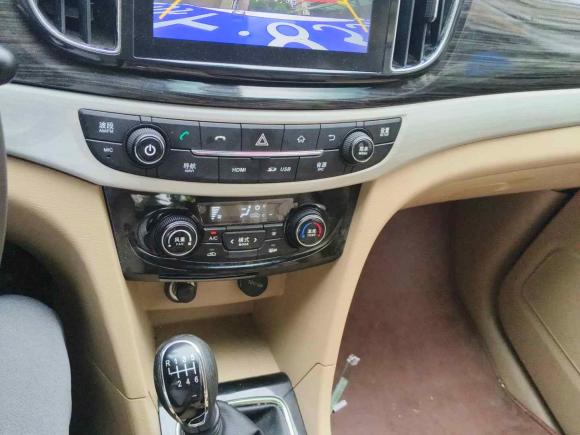 [上海·苏F] 二手宝骏宝骏7302016款 1.5T 手动豪华型 7座