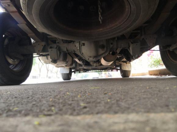 [无锡·苏B] 二手依维柯依维柯褒迪2017款 2.5T经典A32客车中顶6-7座47Z5