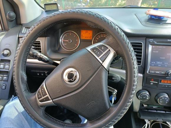 [武汉·鄂A] 二手双龙柯兰多2011款 2.0T 柴油两驱自动豪华导航版