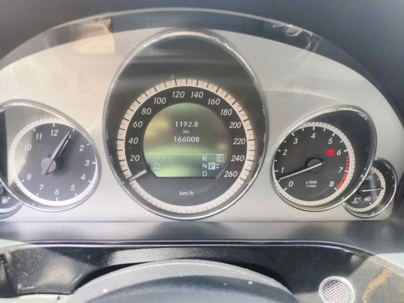 [广州·粤W] 二手奔驰奔驰E级2010款 E 300 L 时尚型