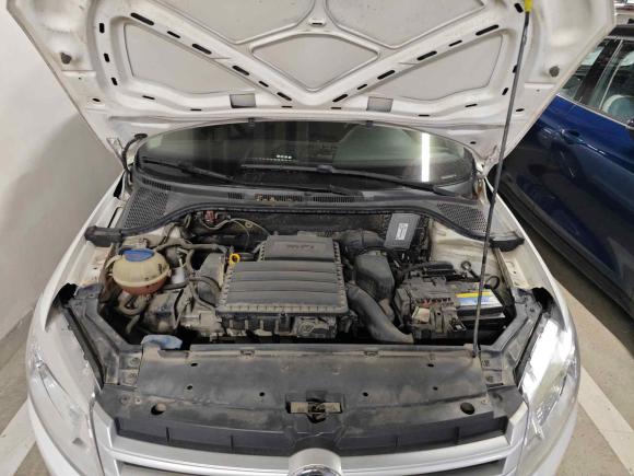 [上海·鲁D] 二手大众桑塔纳2015款 1.6L 自动豪华版