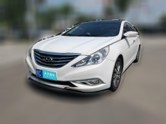 [嘉兴·浙C]现代&nbsp;&nbsp;索纳塔&nbsp;&nbsp;2013款 2.0L 自动尊贵版