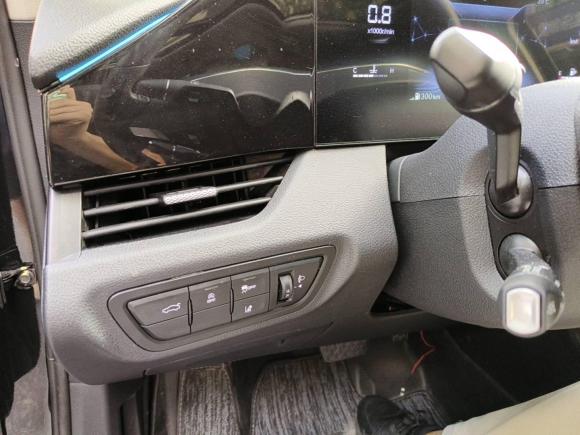 [上海·浙F] 二手奔腾奔腾B702021款 1.5T 自动十五周年纪念版