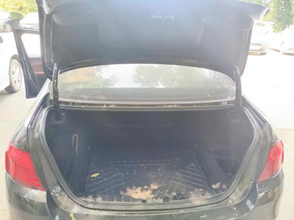 [青岛·鲁B] 二手宝马宝马5系2014款 528Li xDrive领先型