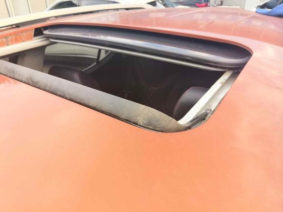 [武汉·鄂W] 二手东南东南DX32018款 1.5T CVT尊贵型