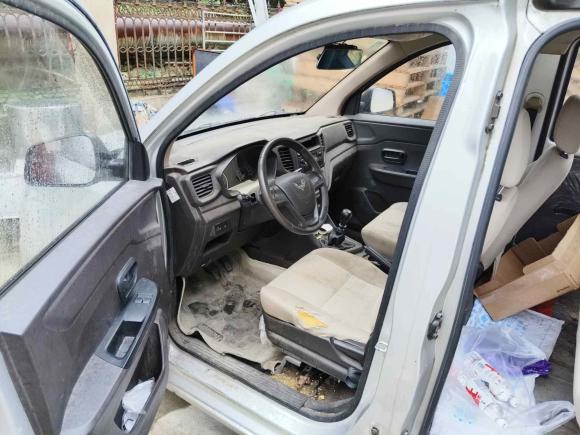 [无锡·苏B] 二手五菱汽车五菱宏光V2019款 1.5L劲取版国VI LAR