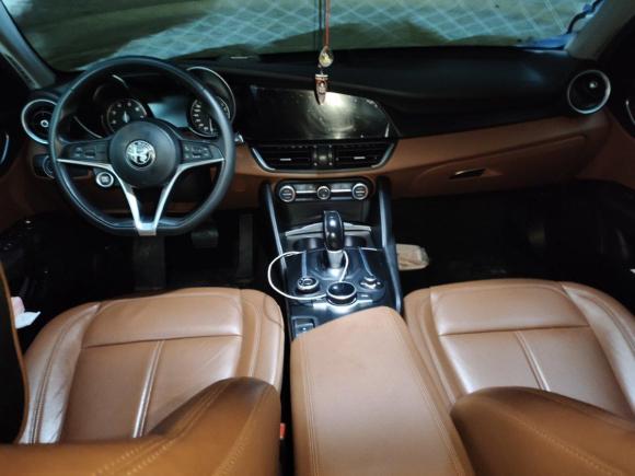 [广州·湘J] 二手阿尔法·罗密欧Giulia2017款 2.0T 200HP 豪华版