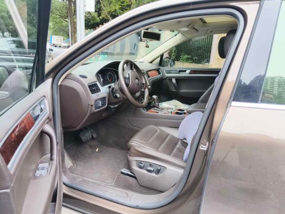 [上海·沪G] 二手大众途锐2011款 3.0TSI 标配型