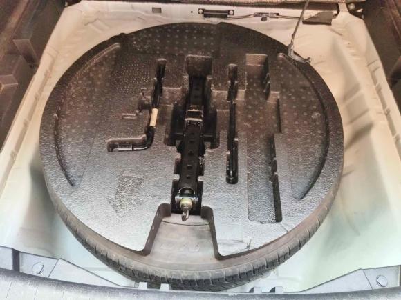 [合肥·皖A] 二手东风风度东风风度MX52016款 2.0L 自动旗舰版