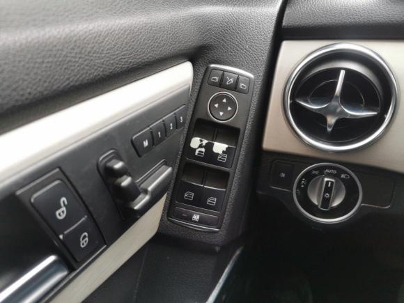 [南京·苏A] 二手奔驰奔驰GLK级2013款 改款 GLK 300 4MATIC 时尚型