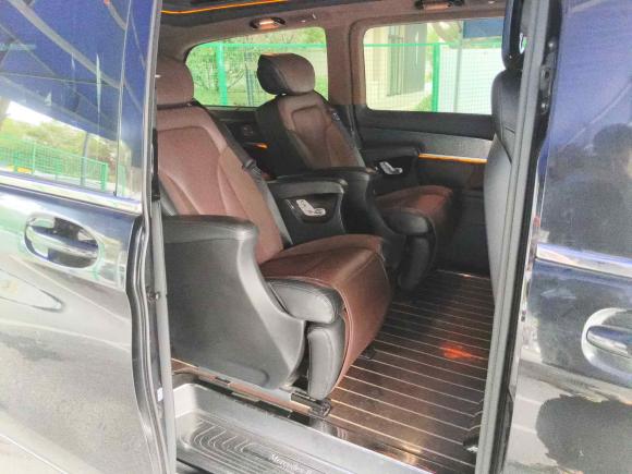 [上海·沪D] 二手奔驰奔驰V级2018款 V 260 L 尊贵加长版 国V