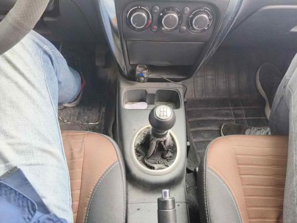 [上海·豫Q] 二手铃木天语 SX42013款 1.6L 手动酷锐型