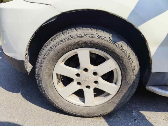 [杭州·新F] 二手陆风陆风X82011款 2.5T 柴油4X4豪华型